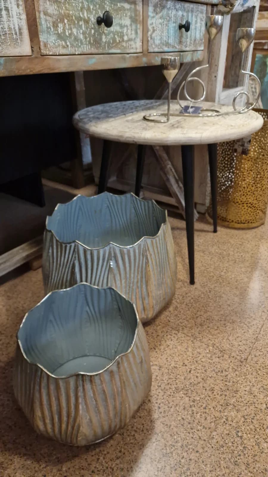 Arredo e complementi d'arredo orientali · Vasi e complementi, Container Concept Store